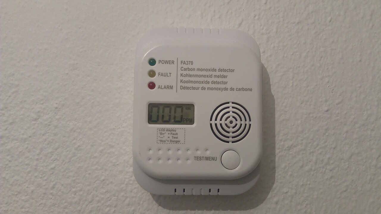 FA370_Carbon_monoxide_detector_The_Hague_2019_01